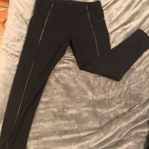 RUNE faux leather piped legging